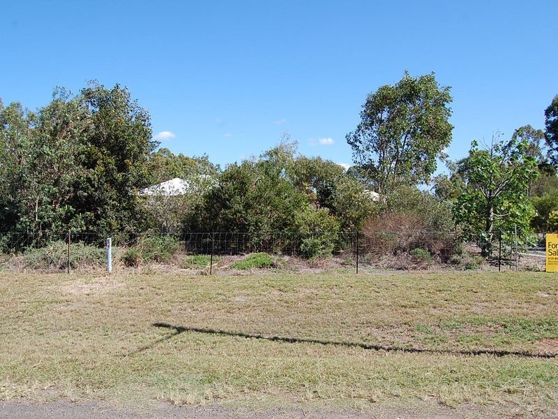 39 Park Estate Drive, Branyan QLD 4670