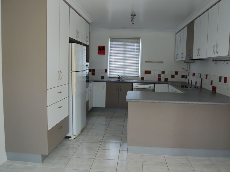 17 Alamein Street, Svensson Heights QLD 4670