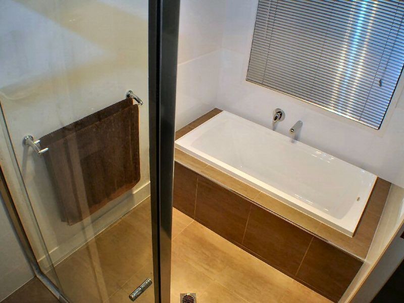 Innes Park QLD 4670