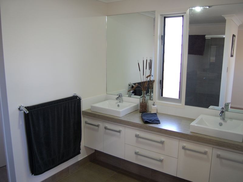 Innes Park QLD 4670