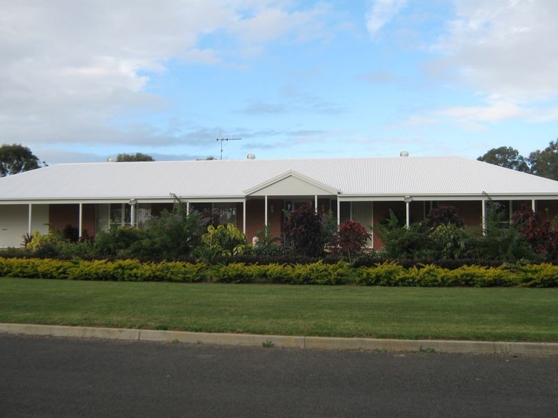 Avenell Heights QLD 4670