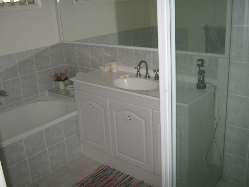 Avenell Heights QLD 4670