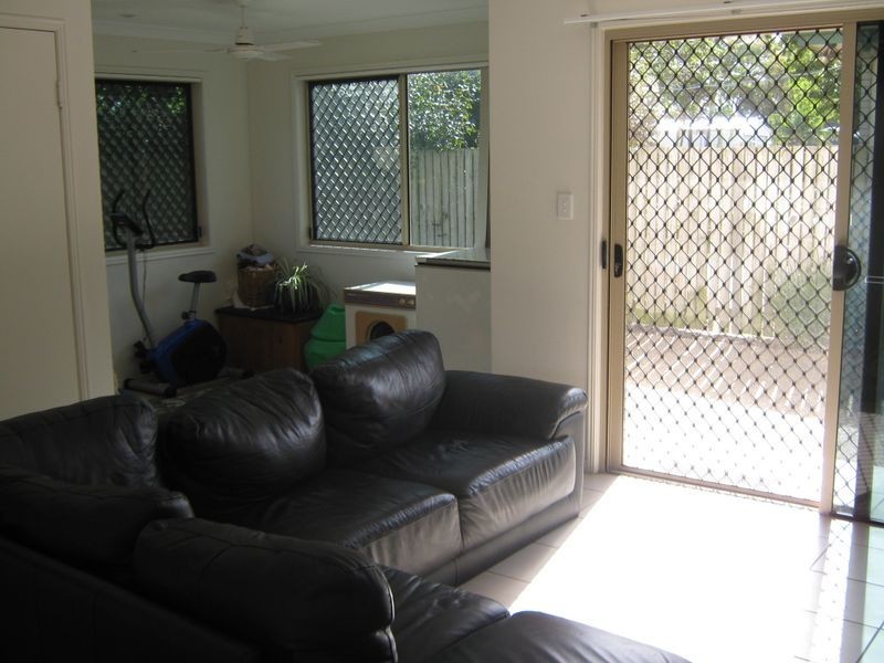 Avenell Heights QLD 4670