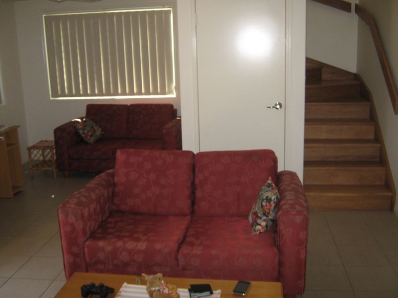 1-3/183 Barolin Street, Avenell Heights QLD 4670