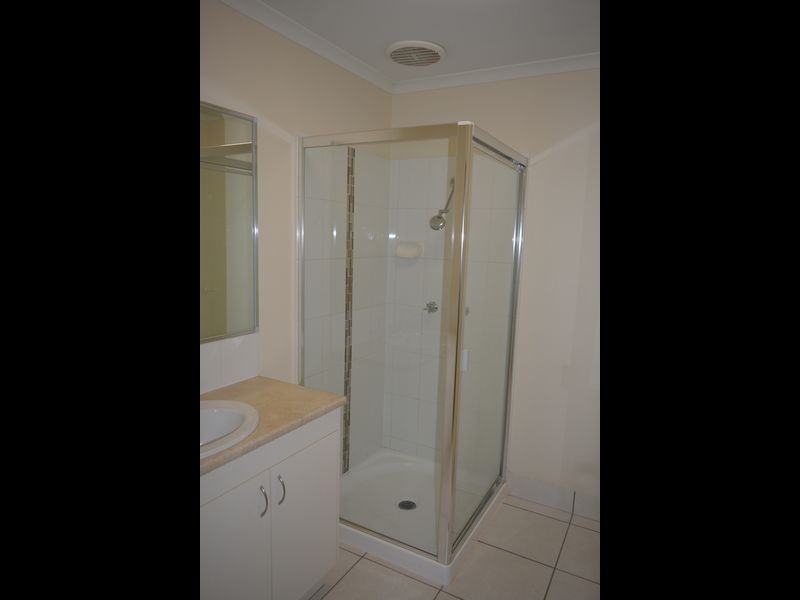 3/3 Robert Street, Bundaberg South QLD 4670