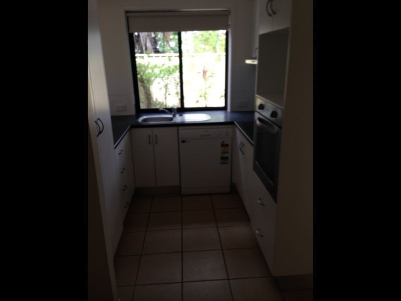 8/60 Steuart Street, Bundaberg North QLD 4670