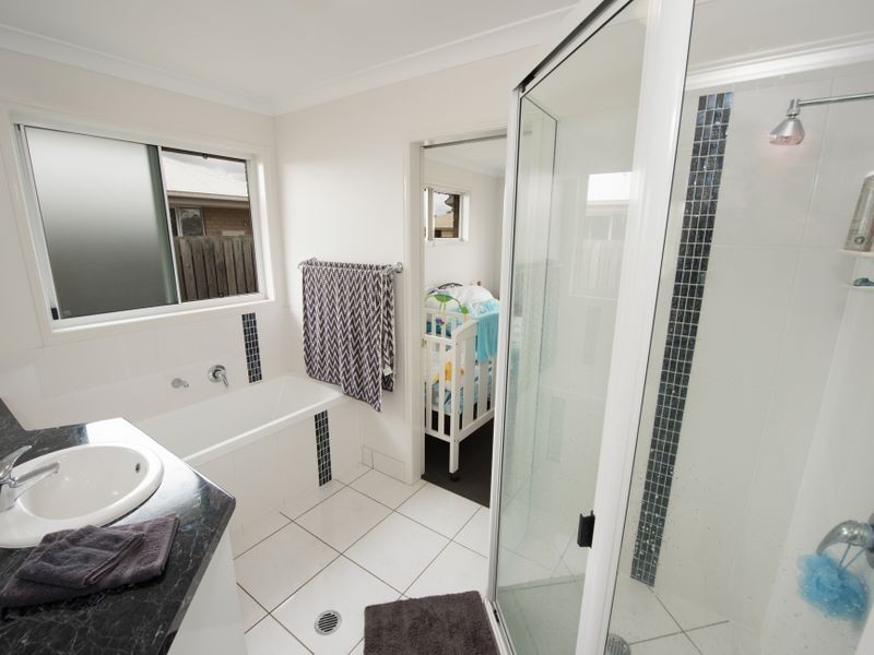 41 Searle Street, Thabeban QLD 4670