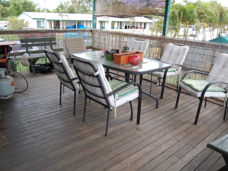 33 Hinkler Avenue, Bundaberg North QLD 4670