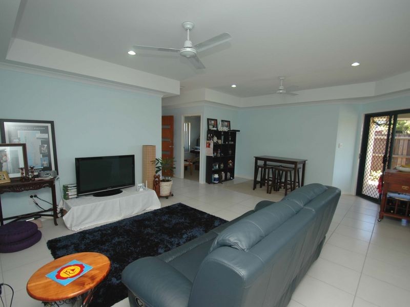 1/151 Logan Road, Innes Park QLD 4670