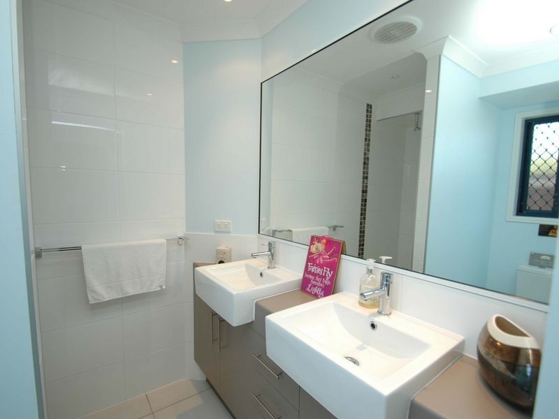 1/151 Logan Road, Innes Park QLD 4670