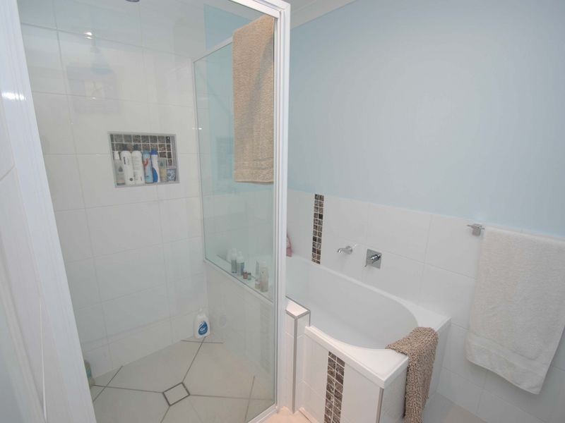 1/151 Logan Road, Innes Park QLD 4670