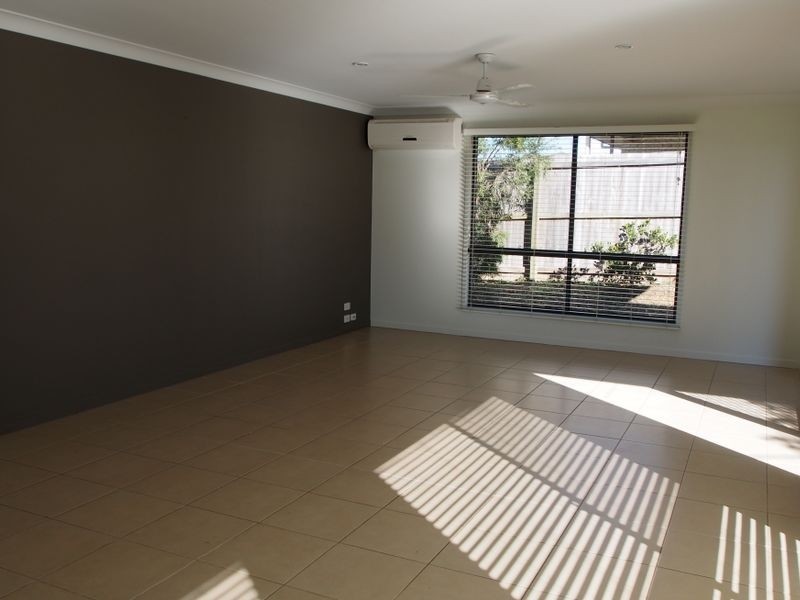 11 Darby Street, Branyan QLD 4670