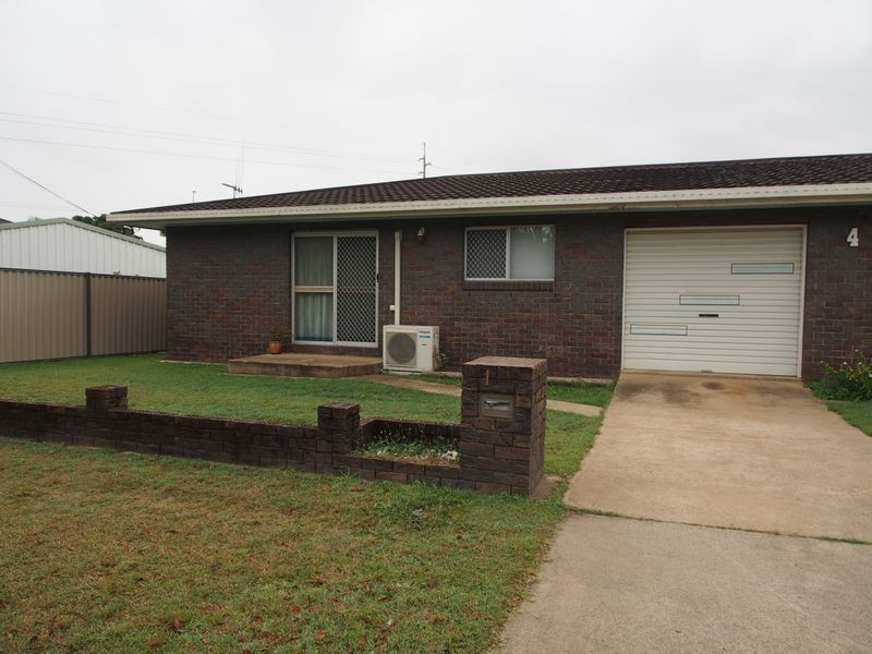 1/4 Hampson Street, Millbank QLD 4670