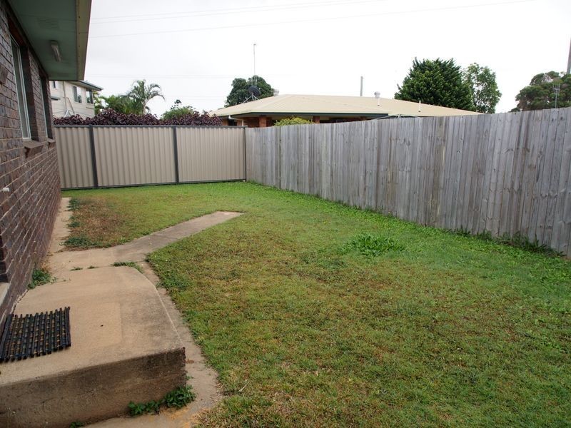 1/4 Hampson Street, Millbank QLD 4670