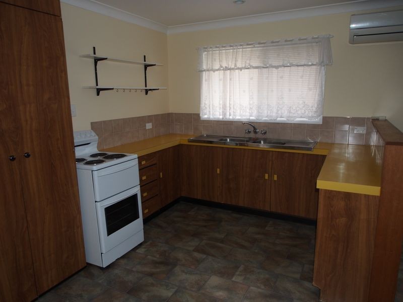 1/4 Hampson Street, Millbank QLD 4670