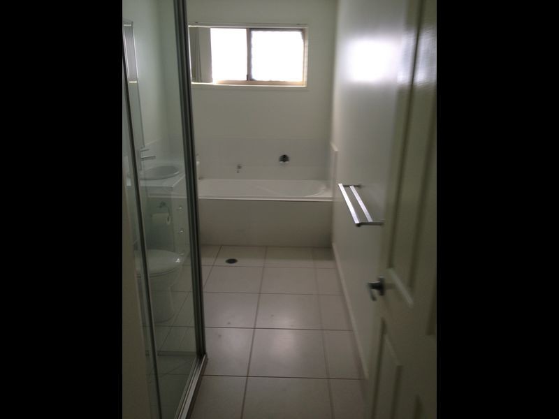 3/82 Burnett  Street, Bundaberg South QLD 4670