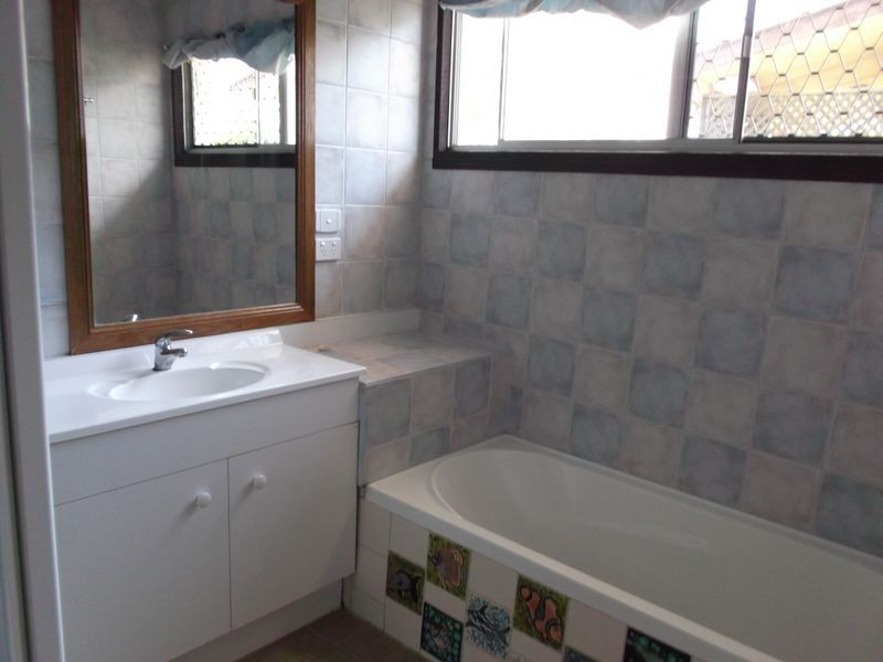 28 Avoca Street, Bundaberg West QLD 4670