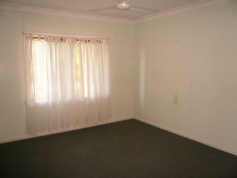 73 Sims Road, Avenell Heights QLD 4670