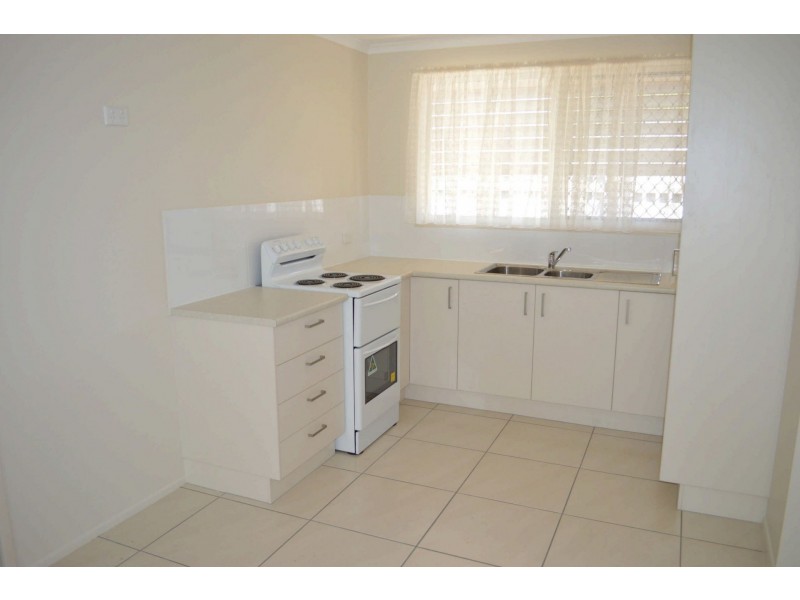 2/99 Gavin Street, Bundaberg North QLD 4670