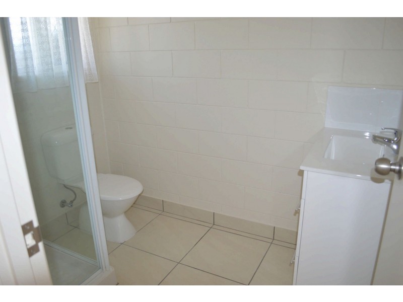 2/99 Gavin Street, Bundaberg North QLD 4670