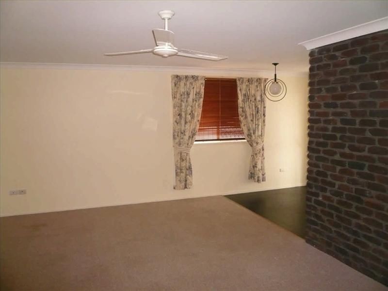 33 McLachlan Drive, Avenell Heights QLD 4670