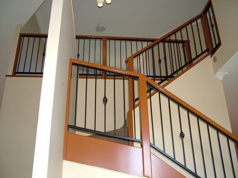 15 Leon Place, Coral Cove QLD 4670