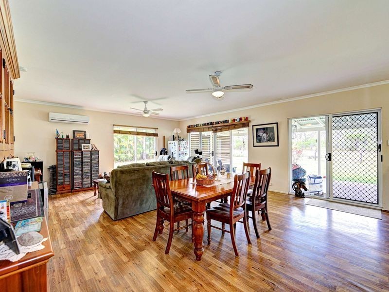 35 Robin Close, Moore Park Beach QLD 4670