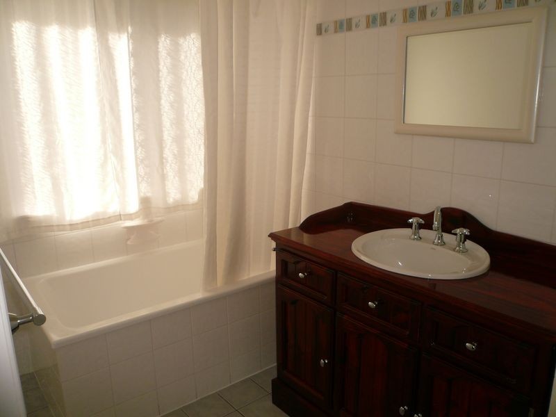 64 Mitchell Street, RIVERVIEW, Elliott Heads QLD 4670