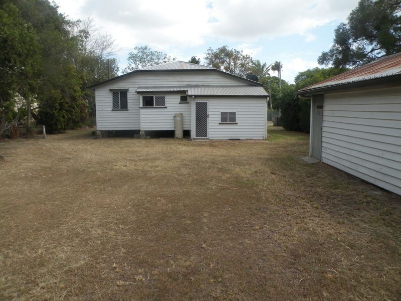 2 May Street, Walkervale QLD 4670