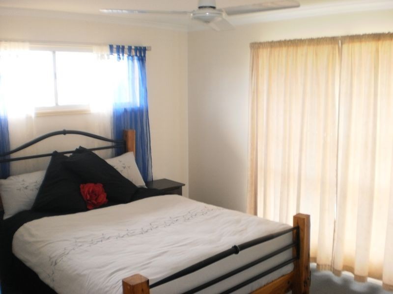 6 Belmonte Drive, Coral Cove QLD 4670