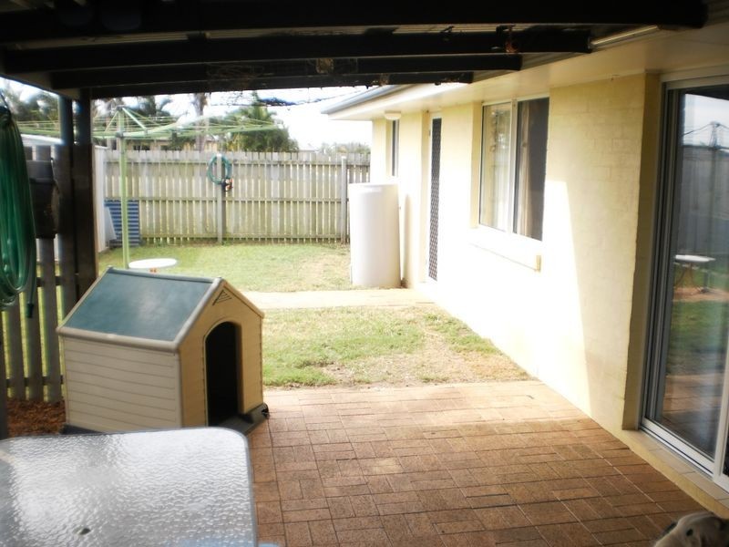 6 Belmonte Drive, Coral Cove QLD 4670