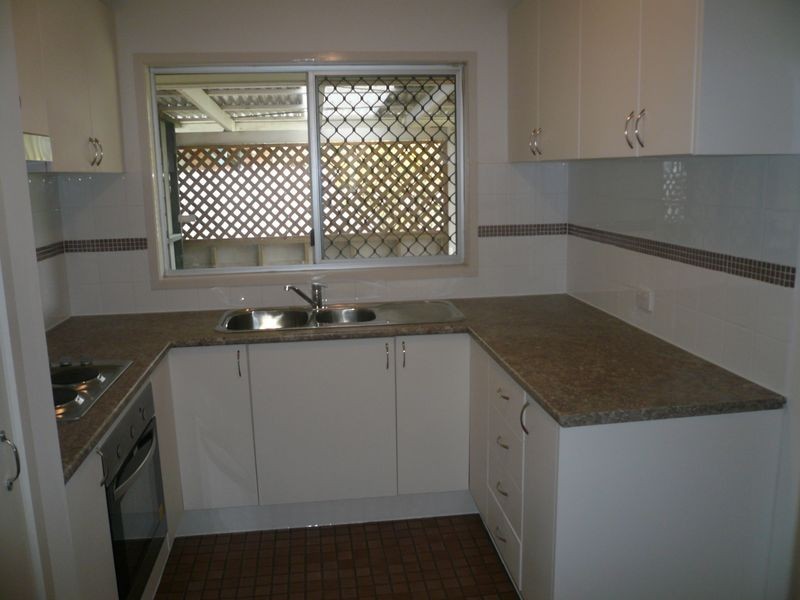 12 McCrohon Street, Avenell Heights QLD 4670