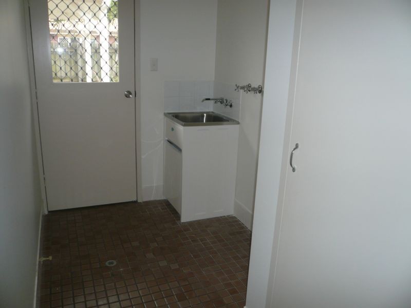 12 McCrohon Street, Avenell Heights QLD 4670