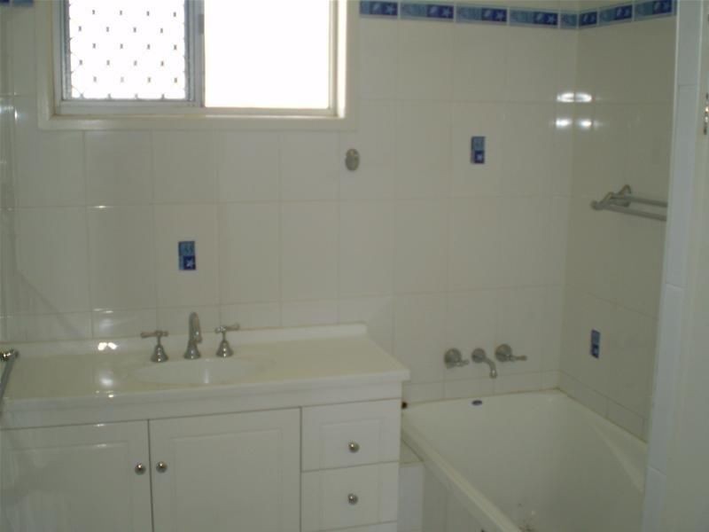 43 Sinclair Street, Avenell Heights QLD 4670