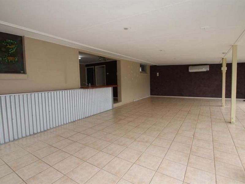 43 Sinclair Street, Avenell Heights QLD 4670