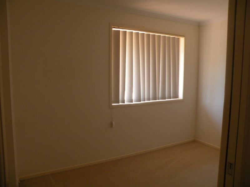 1/4 Avoca Street, Millbank QLD 4670