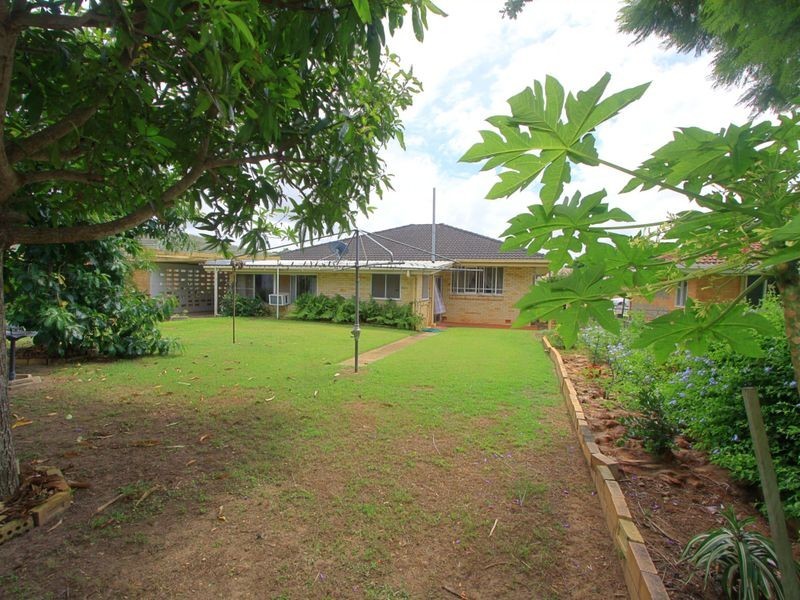 182 Walker Street, Svensson Heights QLD 4670
