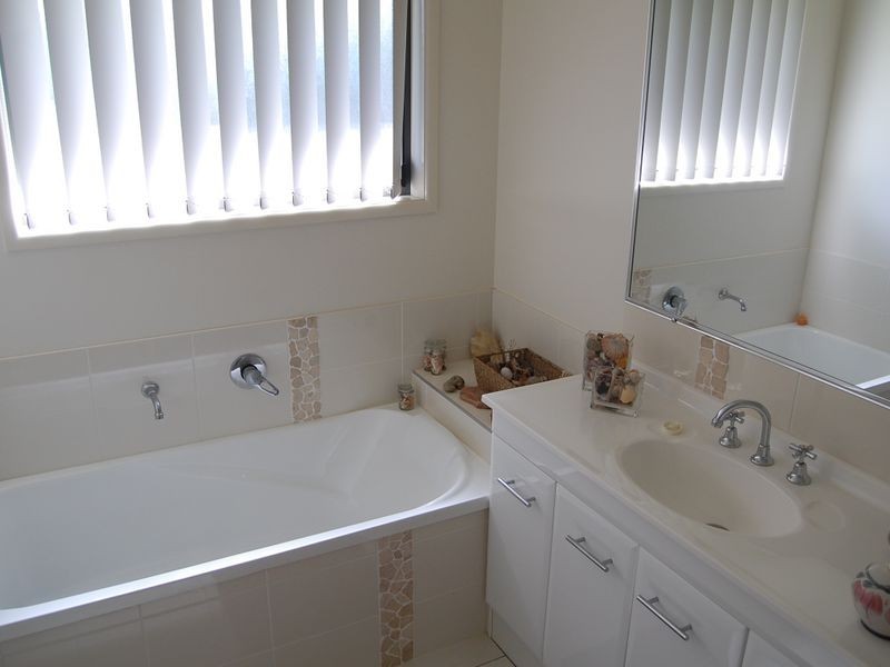 20 Gill Place, Kalkie QLD 4670