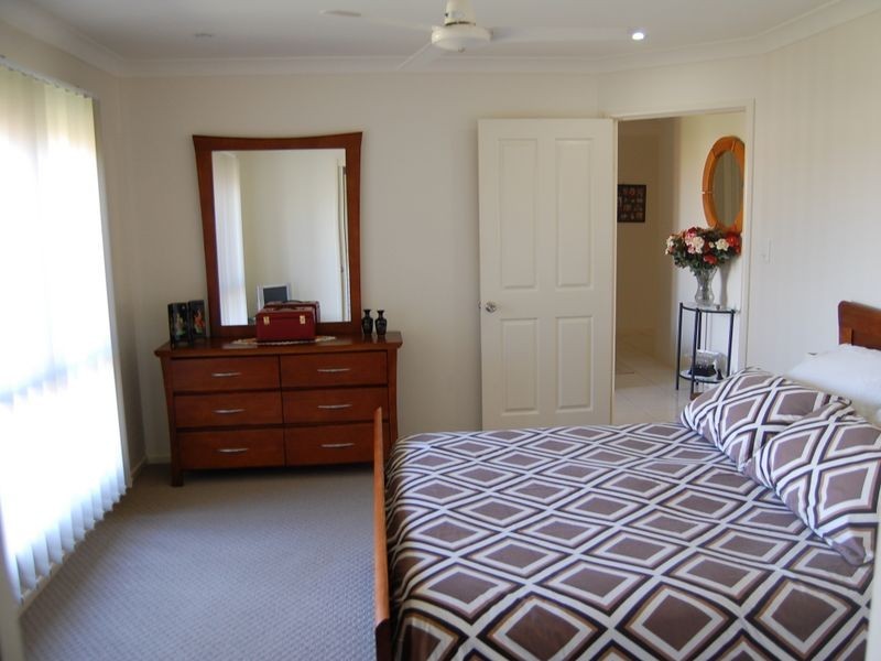 20 Gill Place, Kalkie QLD 4670