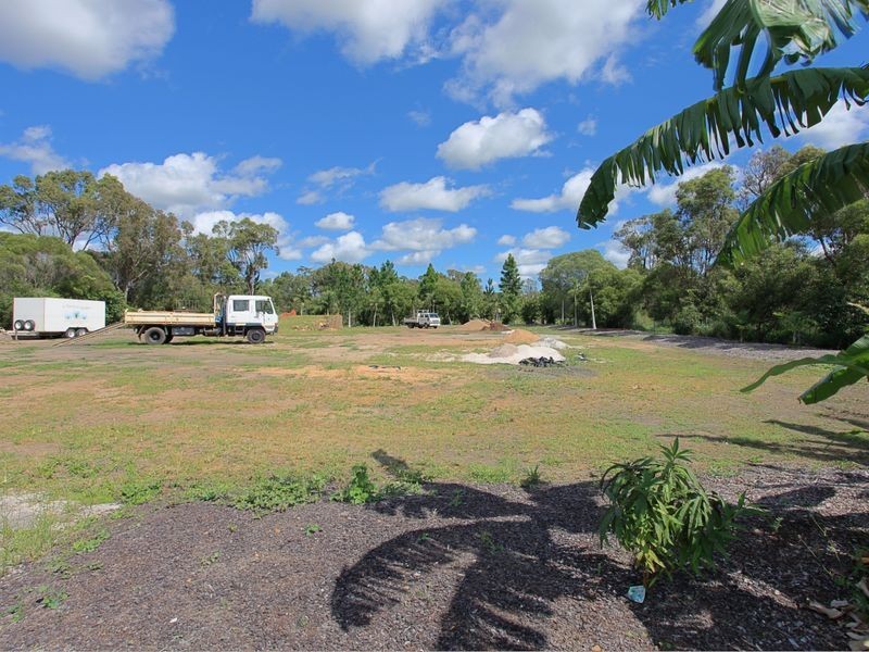 8 Jolley Lane, Thabeban QLD 4670