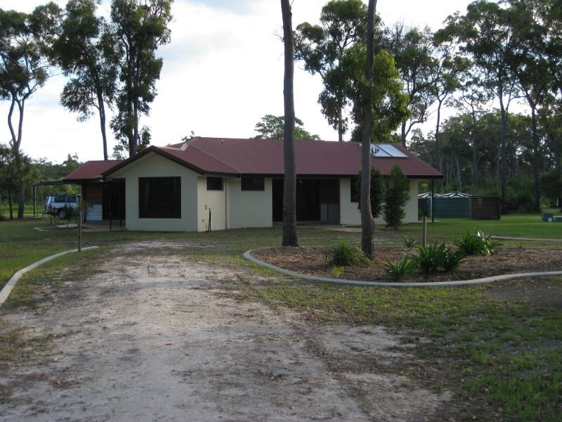 Moore Park Beach QLD 4670