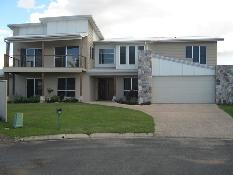 25 Parkview Terrace, Bundaberg North QLD 4670