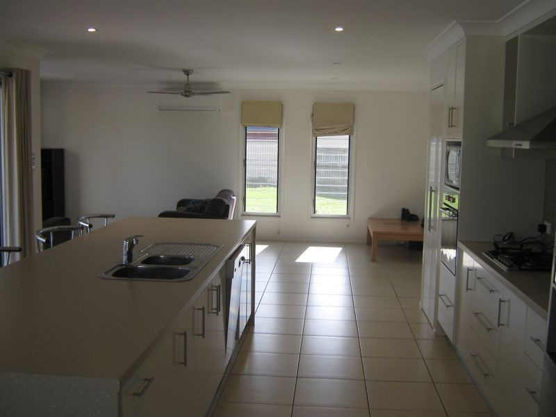 25 Parkview Terrace, Bundaberg North QLD 4670