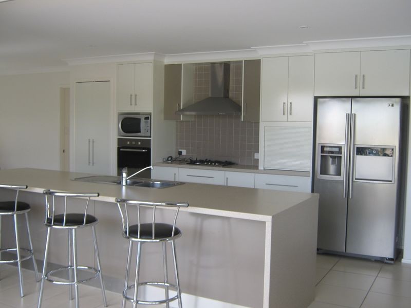 25 Parkview Terrace, Bundaberg North QLD 4670