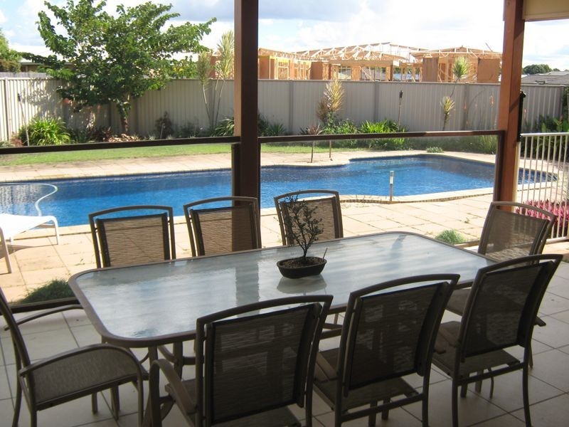 25 Parkview Terrace, Bundaberg North QLD 4670