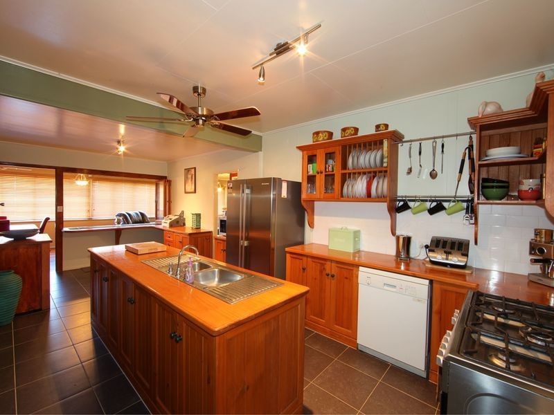94 Lamb Street, Walkervale QLD 4670