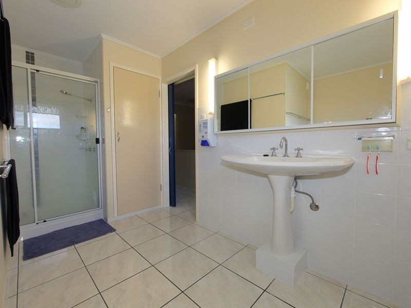 94 Avenell Street, Avenell Heights QLD 4670