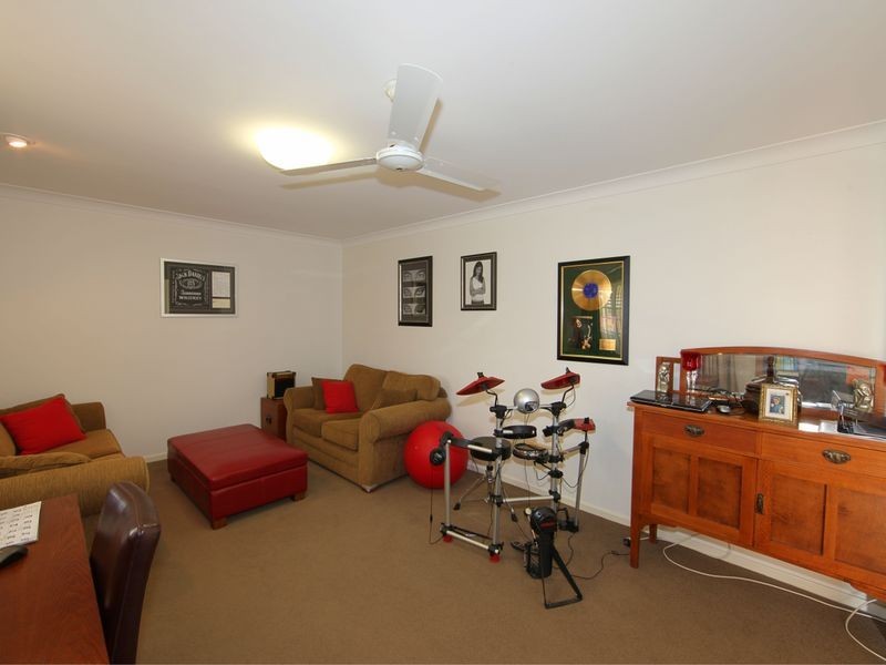 Avenell Heights QLD 4670