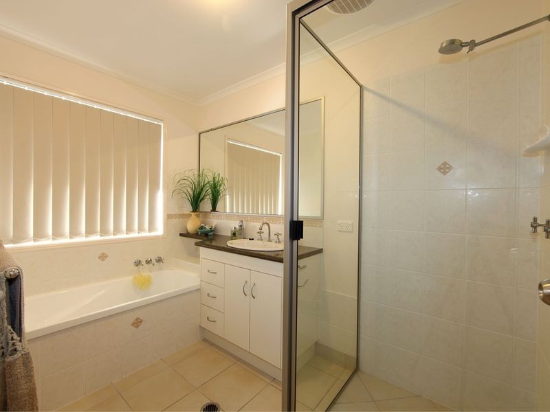 37 Maike Street, Kalkie QLD 4670
