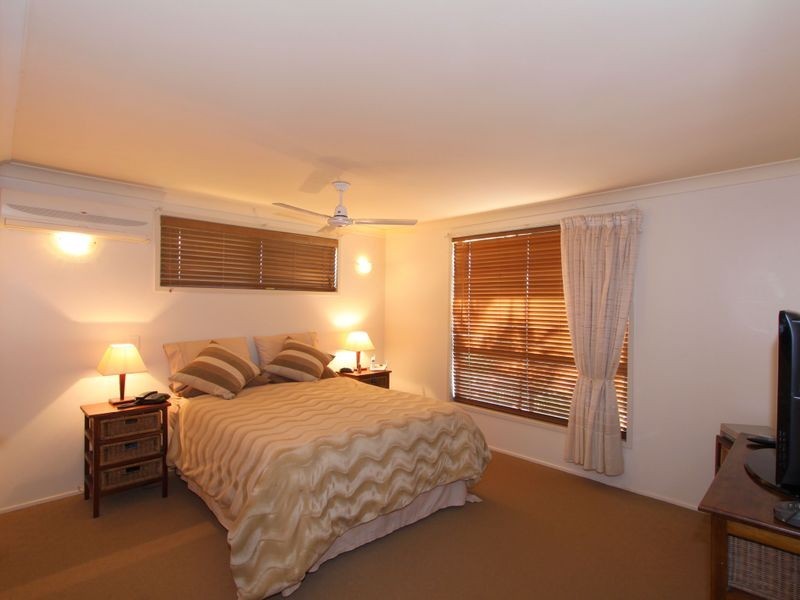 18 Barellan Parade, Qunaba QLD 4670